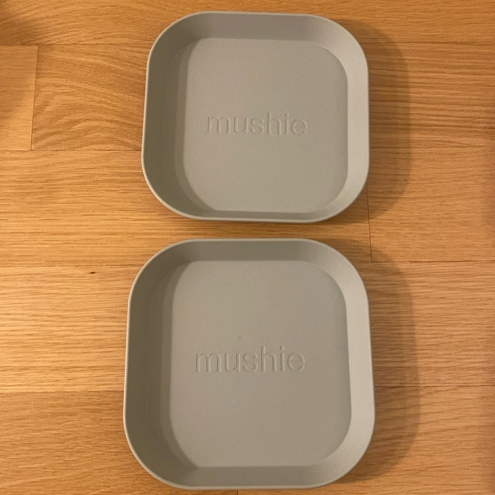 Set of two mushie kids plates.  Never used!